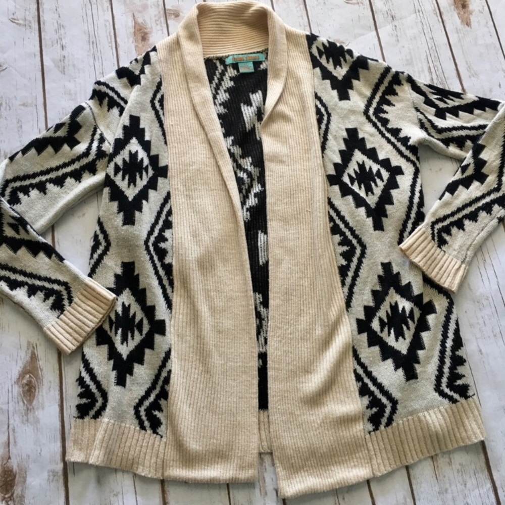 Flying Tomato Cardi
